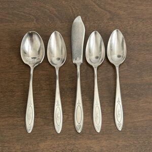 ONEIDA COMMUNITY PLATE "ADAM" SILVERPLATED FLATWARE MONOGRAMED "P" ~ 5 PIECES